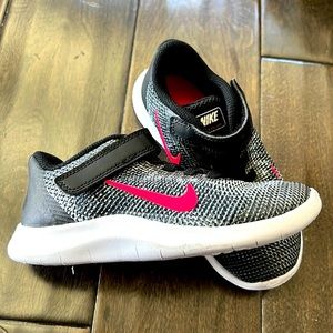 Nike girls 11.5 shoe